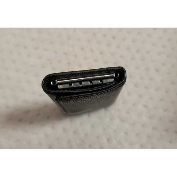 VTG EUC Louis Vuitton Black Taiga Leather 4 Key holder Key Case - Picture 6 of 7
